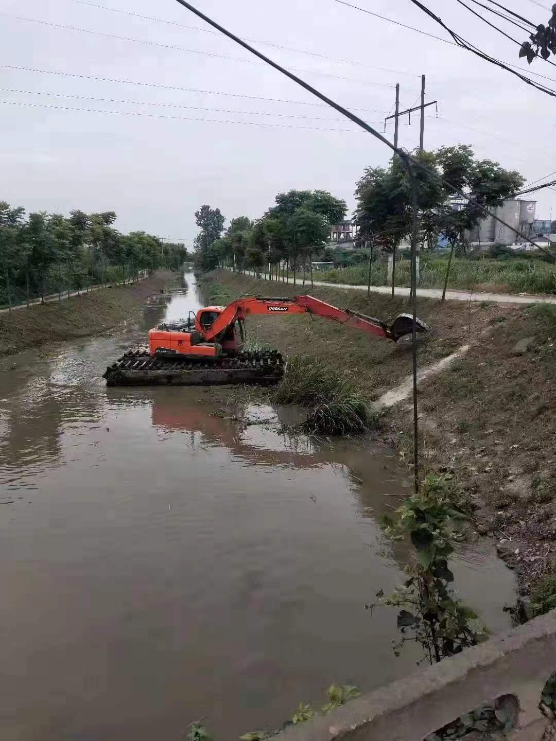 玉林水陆挖掘机租赁服务按月多少钱