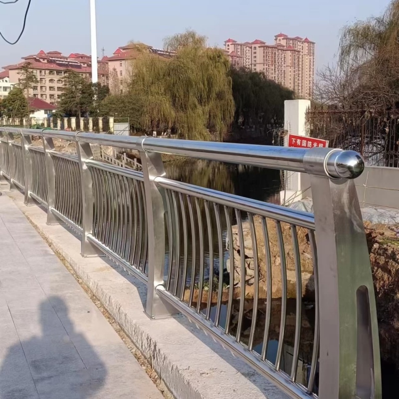德州河边道路防撞栏杆-桥梁不锈钢护栏实力生产工厂