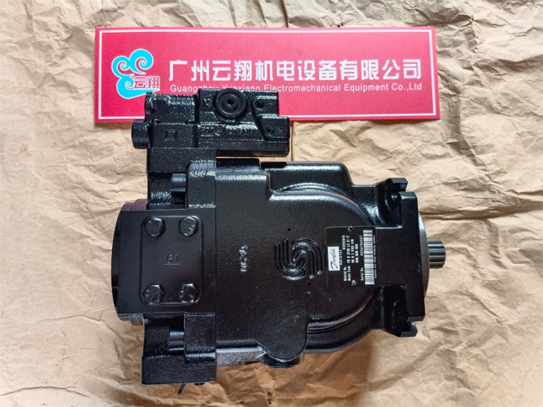 JRLS65CRP1820NNN3S1CEA2NNNNJJJNNN丹佛斯Danfoss液压泵