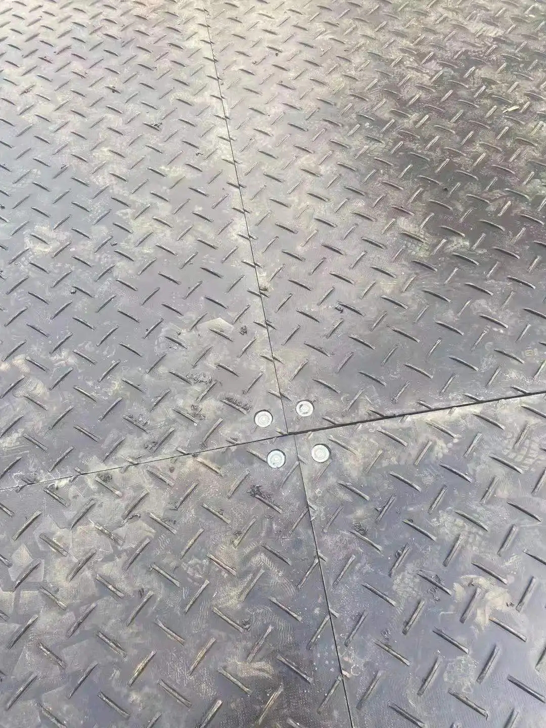 宁夏耐压防滑防陷铺路板生产厂家