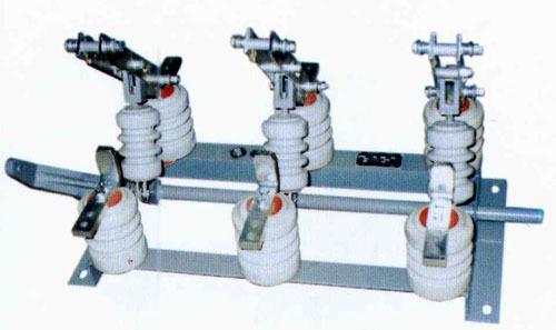 户外隔离开关GW4-72.5/630各种型号11KV出口型隔离开关