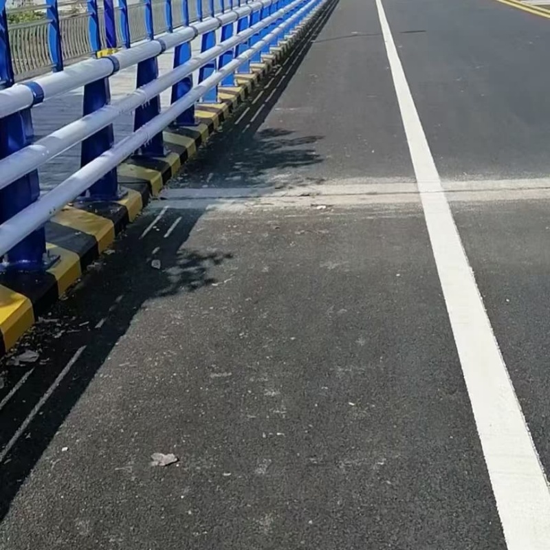 宁波公路三横梁防撞护栏-桥梁防撞护栏多少钱一米型号