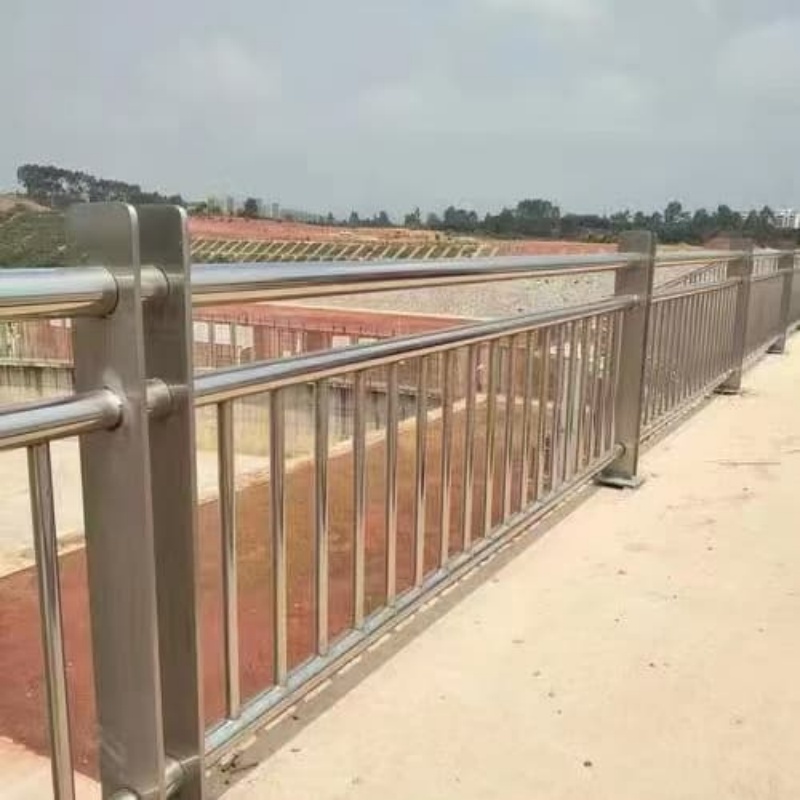 海北河边不锈钢防撞栏杆-钢防撞护栏性价比高