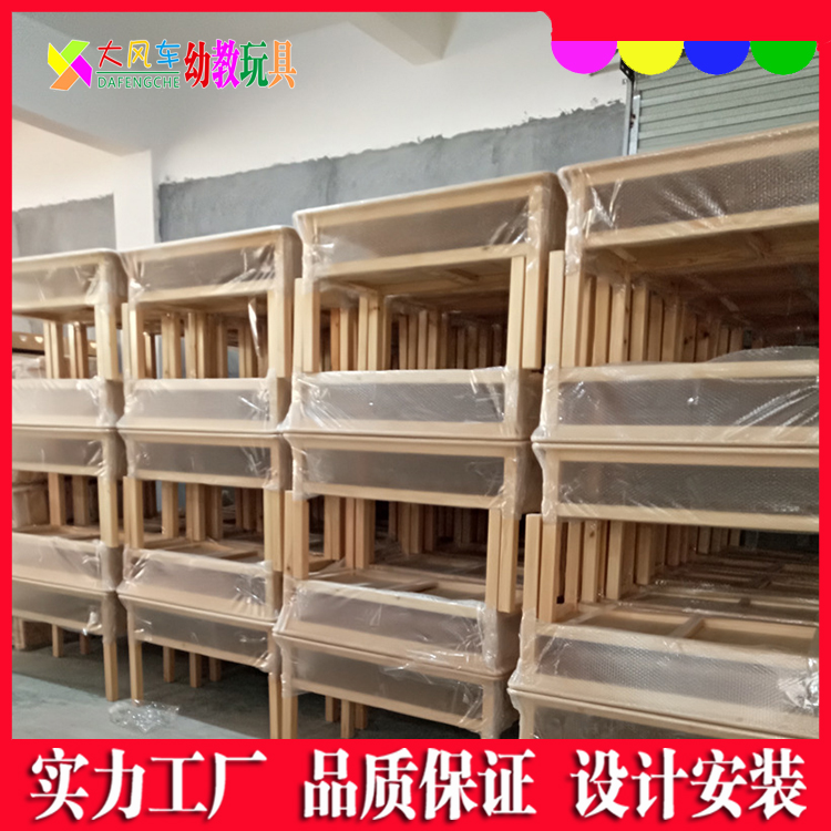 广州幼儿园美工车和美工柜实木家具