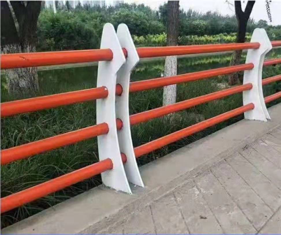 漳州木纹转印栏杆展现传统工艺魅力