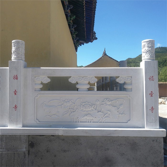 许昌草白玉石栏杆厂家联系方式