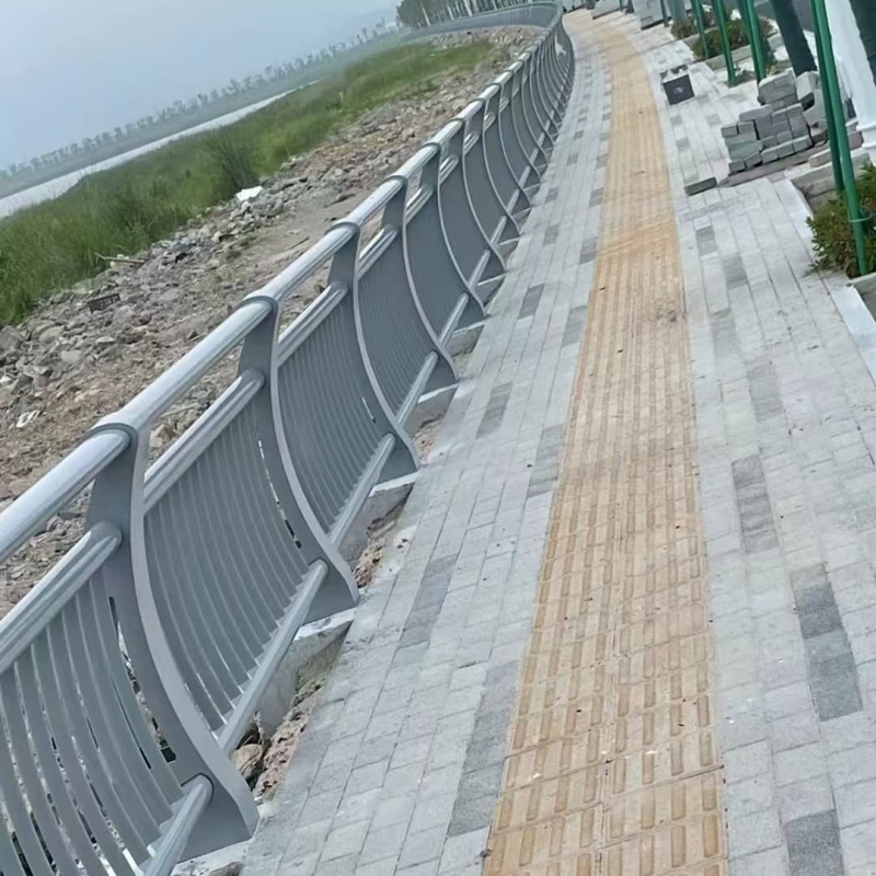 遂宁异形人行道防撞护栏-桥梁隔离护栏可按需定制