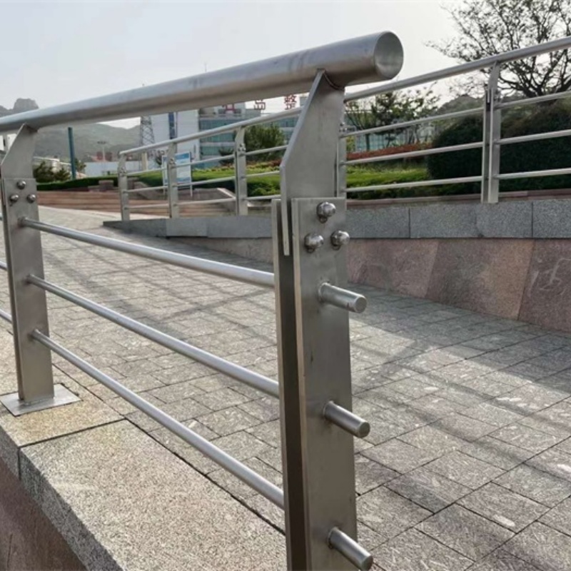 盐城铝合金护栏创新设计引领城市安全美观新风尚
