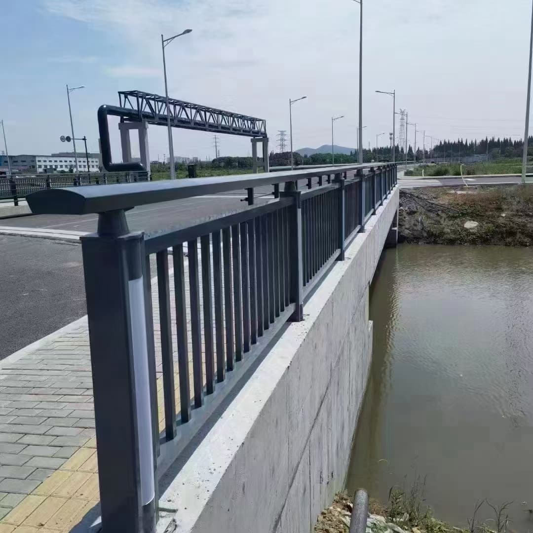 武穴S级防撞护栏品质卓越保障道路安全畅通