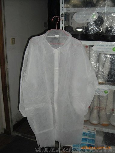 一次性防護(hù)服 無紡布反穿衣 醫(yī)生手術(shù)防護(hù)服 無塵凈化服 實(shí)驗(yàn)服圖片