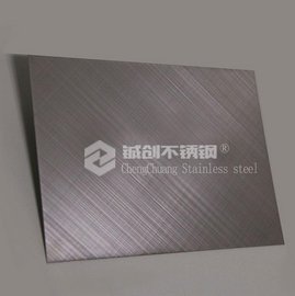 201304P䓽y䓰