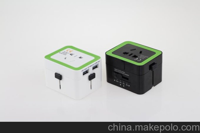 萬浦多功能轉(zhuǎn)換插座 全球通轉(zhuǎn)換器  雙USB2.4A充電插座圖片