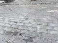 花岗岩火烧板芝麻灰白黑地铺石 天然大理石火烧面防滑人行道石板