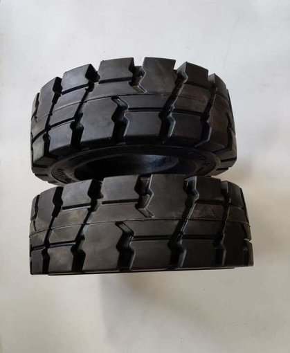 叉車實心輪胎合力杭叉龍工斗山2.5T后輪普通實心輪胎600-9圖片