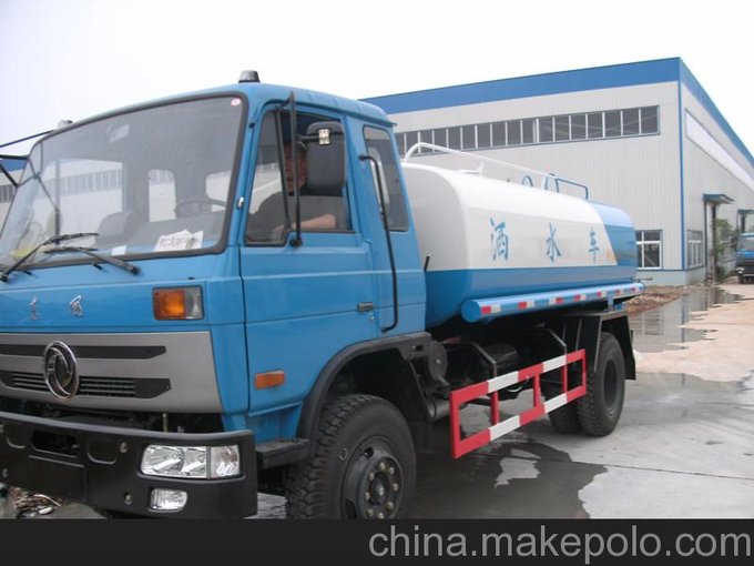 購買伊犁灑水車制造商圖片
