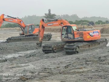 貴陽(yáng)浮水挖掘機(jī)租賃全國(guó)接單 一站式全國(guó)租賃