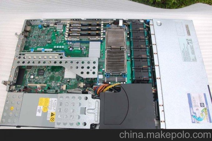 華為XEON 5130*2 8G 73G 4個SAS盤位1U服務(wù)器托管圖片