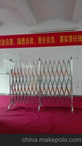 供應(yīng)江西不銹鋼伸縮護(hù)欄，不銹鋼折疊圍欄圖片