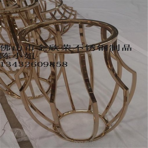 現(xiàn)代簡約裝飾風(fēng)格不銹鋼茶幾圖片