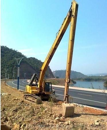 三一215-9挖掘機大小臂 抓鋼機 加長(cháng)臂改裝廠(chǎng)家圖片