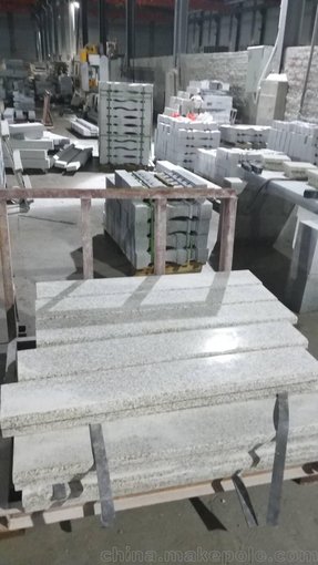 福源白銹石火燒面石材市場價(jià)格 龍眼面圖片