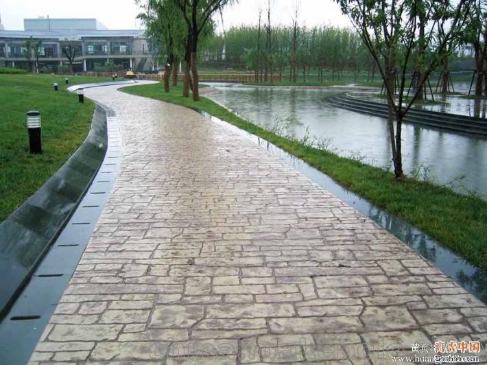 开云电竞福建龙岩水泥路面压花模具、印花地坪配套材料(图3)