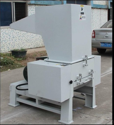 電路板邊框料粉碎機(jī)  電纜電線邊角料破碎機(jī)圖片