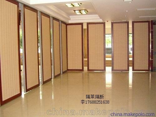 益陽.. 隔萊活動隔斷. .吊軌折疊隔斷墻，包廂活動隔墻優(yōu)質(zhì)廠家圖片