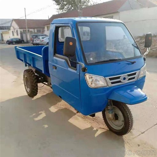 柴油三輪拖拉機(jī) 農(nóng)用三輪車 工程拉土三開門三輪車 三馬子圖片
