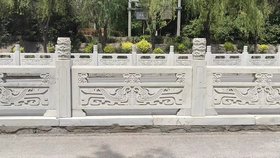 景觀橋梁石欄桿供應(yīng)-城市景觀防護(hù)石雕欄桿定制安裝