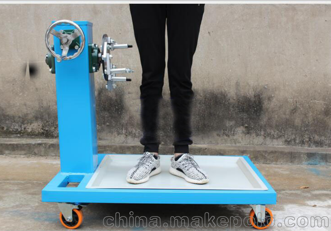 汽油車發(fā)動(dòng)機(jī)變速器翻轉(zhuǎn)架圖片