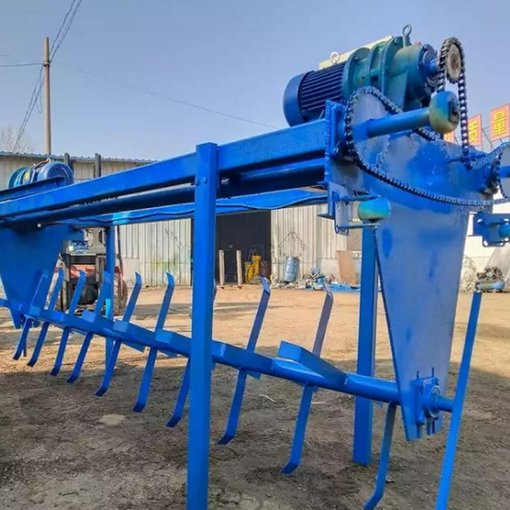云南定做翻耙機(jī)電動翻拋機(jī)翻堆機(jī)圖片