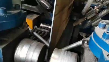皇泰组焊矫一体机工厂操作视频