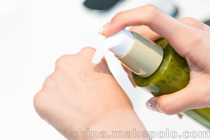 提供愛珂婕accoje活膚除塵潔面啫喱 電話VX：13256903710圖片