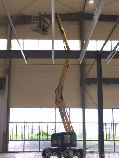 南翔58米登高車租賃價(jià)格4~23米直臂式升降機(jī)出租圖片