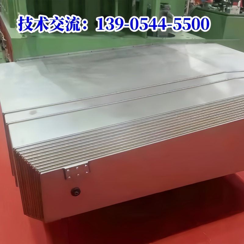 臺灣裕隆DMV5025龍門加工中心防護罩