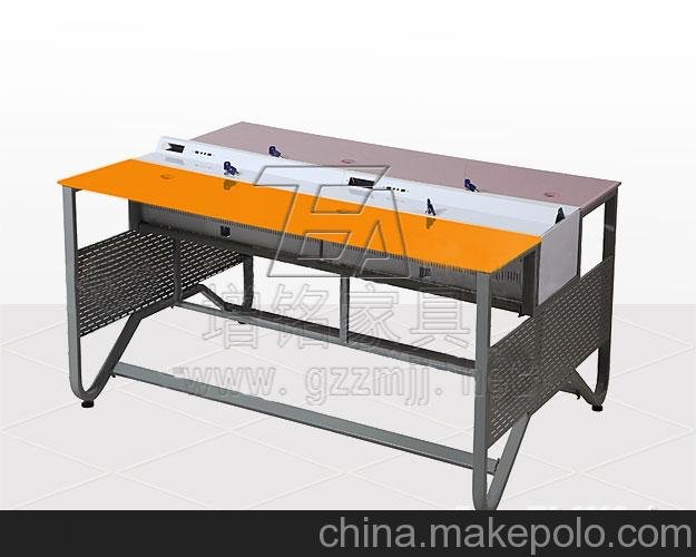 售ZJ-6808-4內置機箱網(wǎng)吧桌圖片