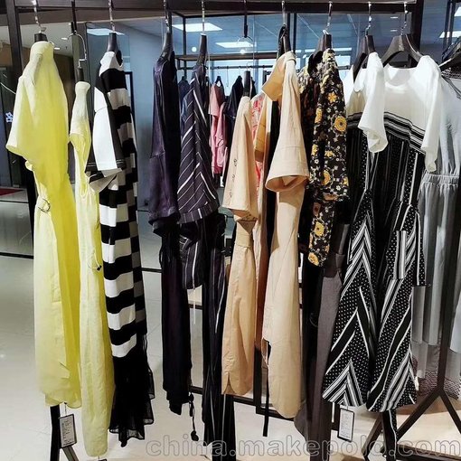 品牌折扣女裝 防水面料 舒適格紋波浪拼接連衣裙 尾貨批發(fā)圖片