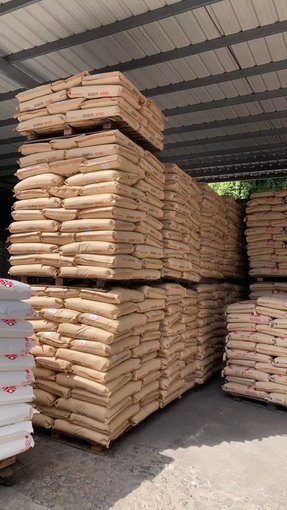 長(zhǎng)期供應(yīng)改性PBT汽車(chē)擋泥板專(zhuān)用料圖片