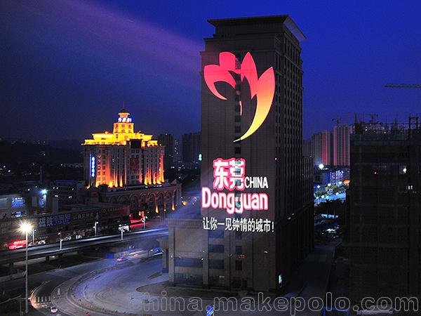 Z供應(yīng)W155投影廣告燈_墻體廣告投影燈_建筑字體投影機圖片