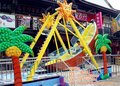 迷你海盗船新颖的外观炫彩的灯光设计受尽室内外游乐设备