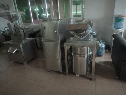 新品出售二手食品粉碎機  二手超微粉碎機圖片