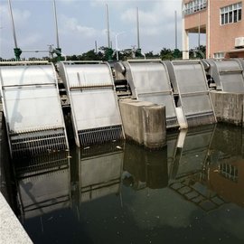 回轉式格柵除污機 鋼絲繩牽引粉碎式格柵機