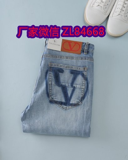 盤點(diǎn)十大高級(jí)a貨奢侈品服裝男裝試試這九個(gè)渠道圖片