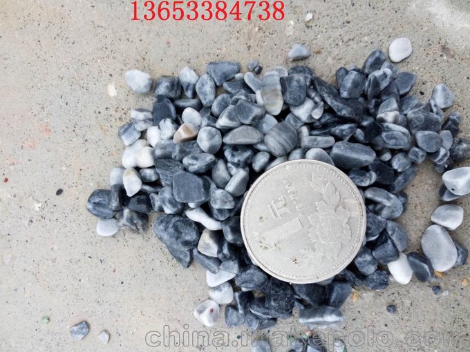 陜西批發(fā)2-4cm灰色鵝卵石  文化石  大鵝卵石報(bào)價(jià)圖片