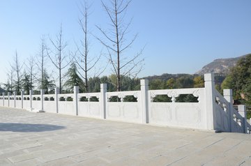 陜西景區(qū)石欄桿制作加工廠-景區(qū)石雕欄桿免費(fèi)設(shè)計(jì)包運(yùn)輸包安裝