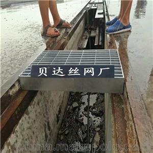 地溝蓋板 排水溝蓋板箅子 井蓋圖片