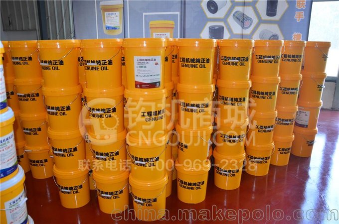 供應(yīng)小松挖掘機配件L-HM 68液壓油圖片