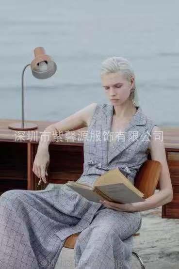 深圳设计师折扣女装谷度 班晓雪影儿诗篇品牌撤柜女装供应
